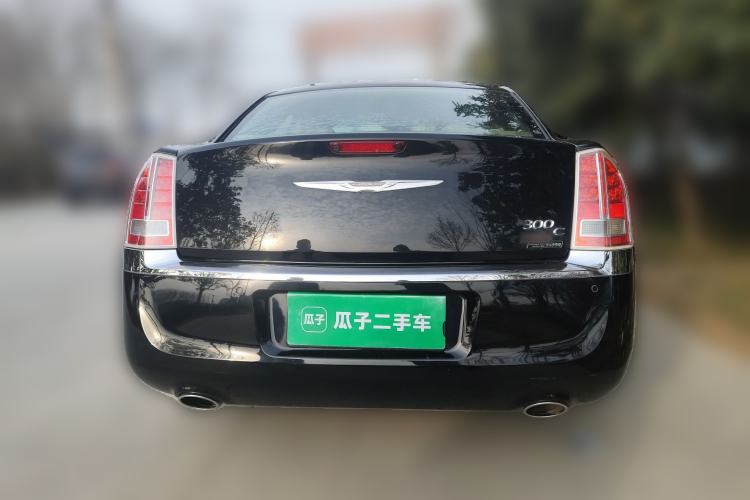 Used Chrysler 300C 2013 3.6L Luxury Edition Rear