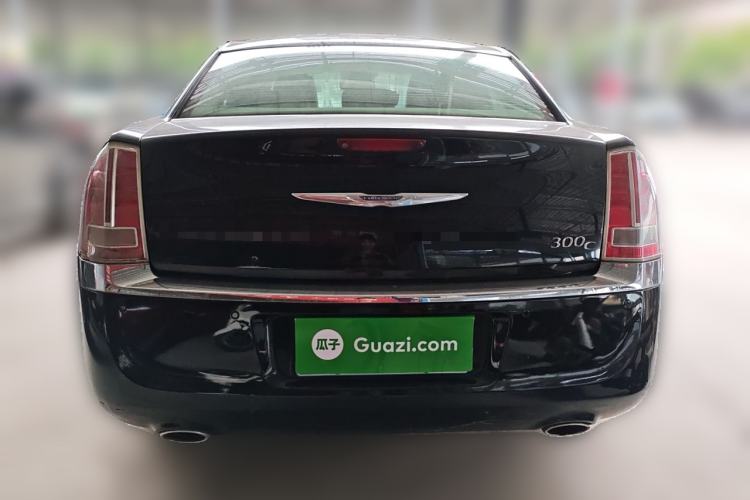 Used Chrysler 300C 2013 3.6L Luxury Edition Rear