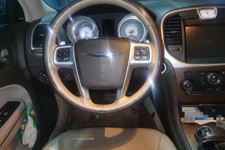 Used Chrysler 300C 2013 3.6L Premium Edition Steering Wheel