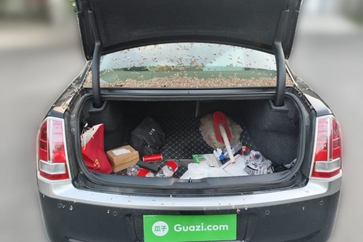 Used Chrysler 300C 2013 3.6L Premium Edition Trunk