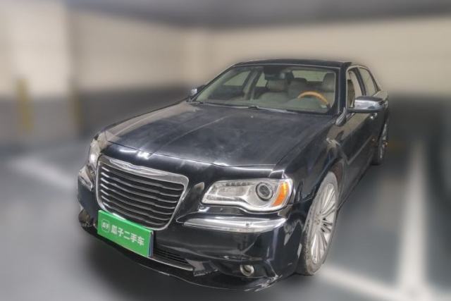 Used Chrysler 300C 2013 3.6L Luxury Edition