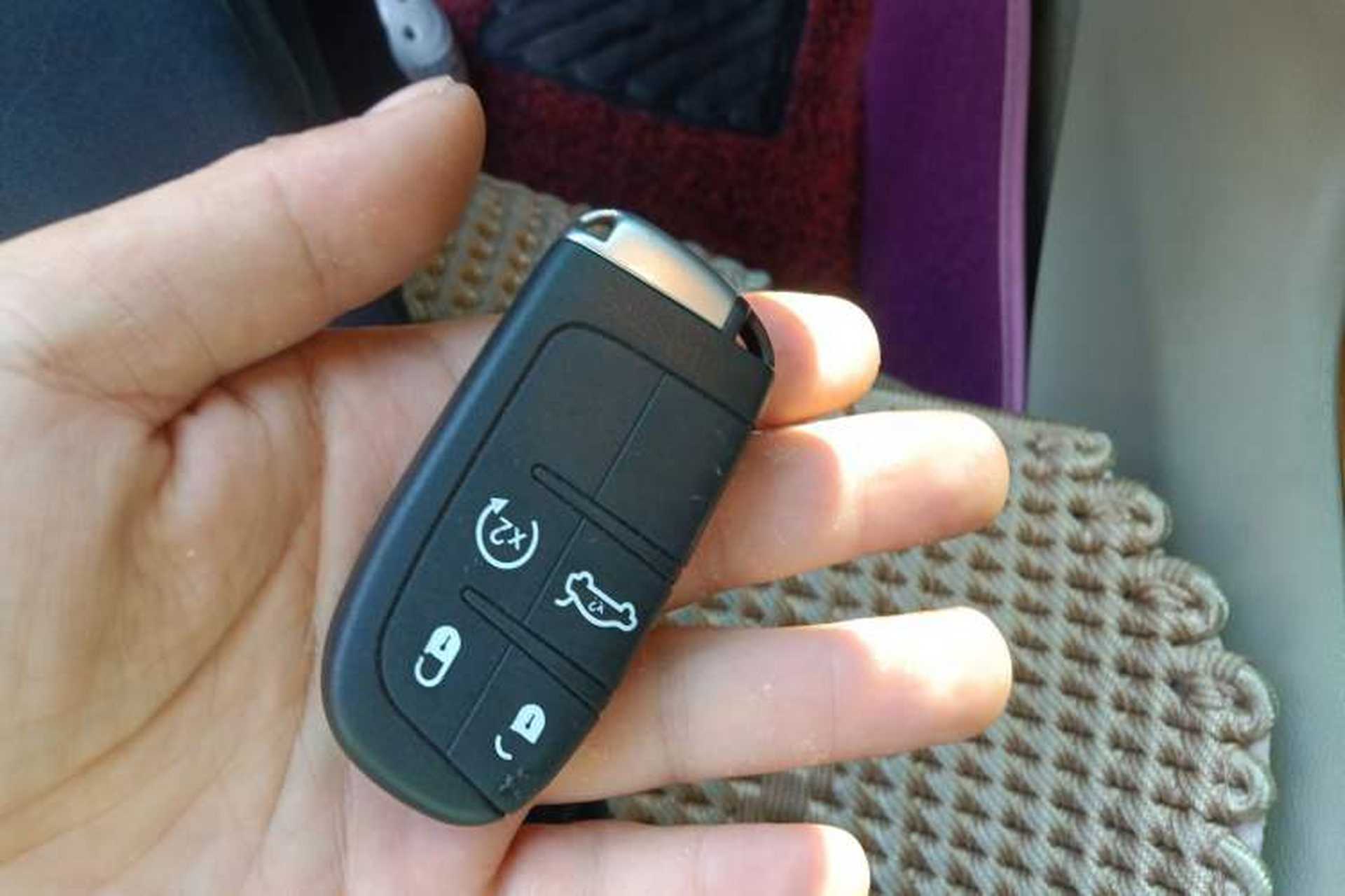 Used Chrysler 300C 2013 3.6L Luxury Edition Vehicle Key