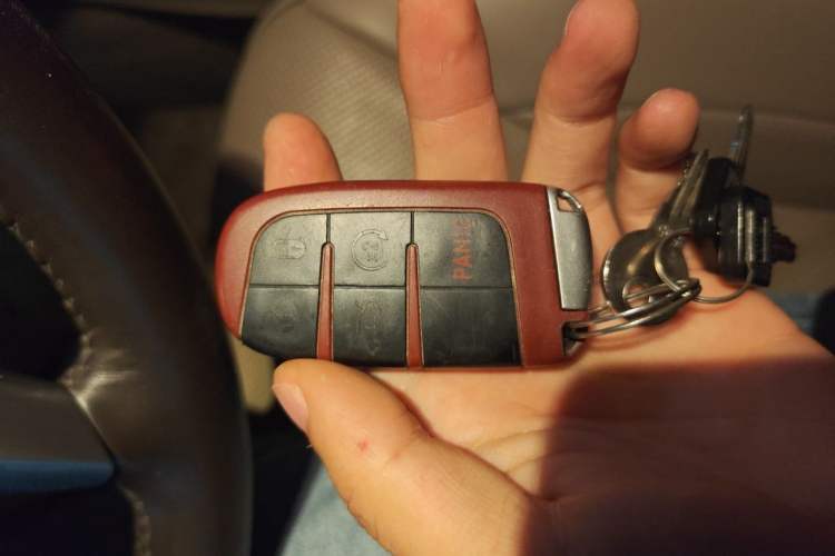 Used Chrysler 300C 2013 3.6L Luxury Edition Vehicle Key