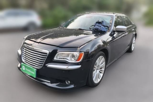 Used Chrysler 300C 2013 3.6L Premium Edition