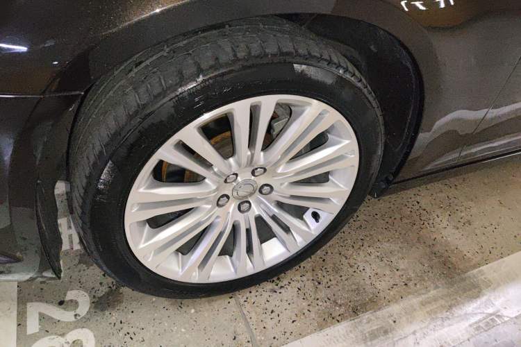 Used Chrysler 300C 2013 3.6L Prestige Edition Exterior 7