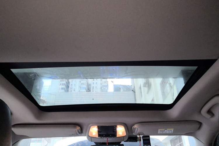Used Chrysler 300C 2013 3.6L Prestige Edition Headliner