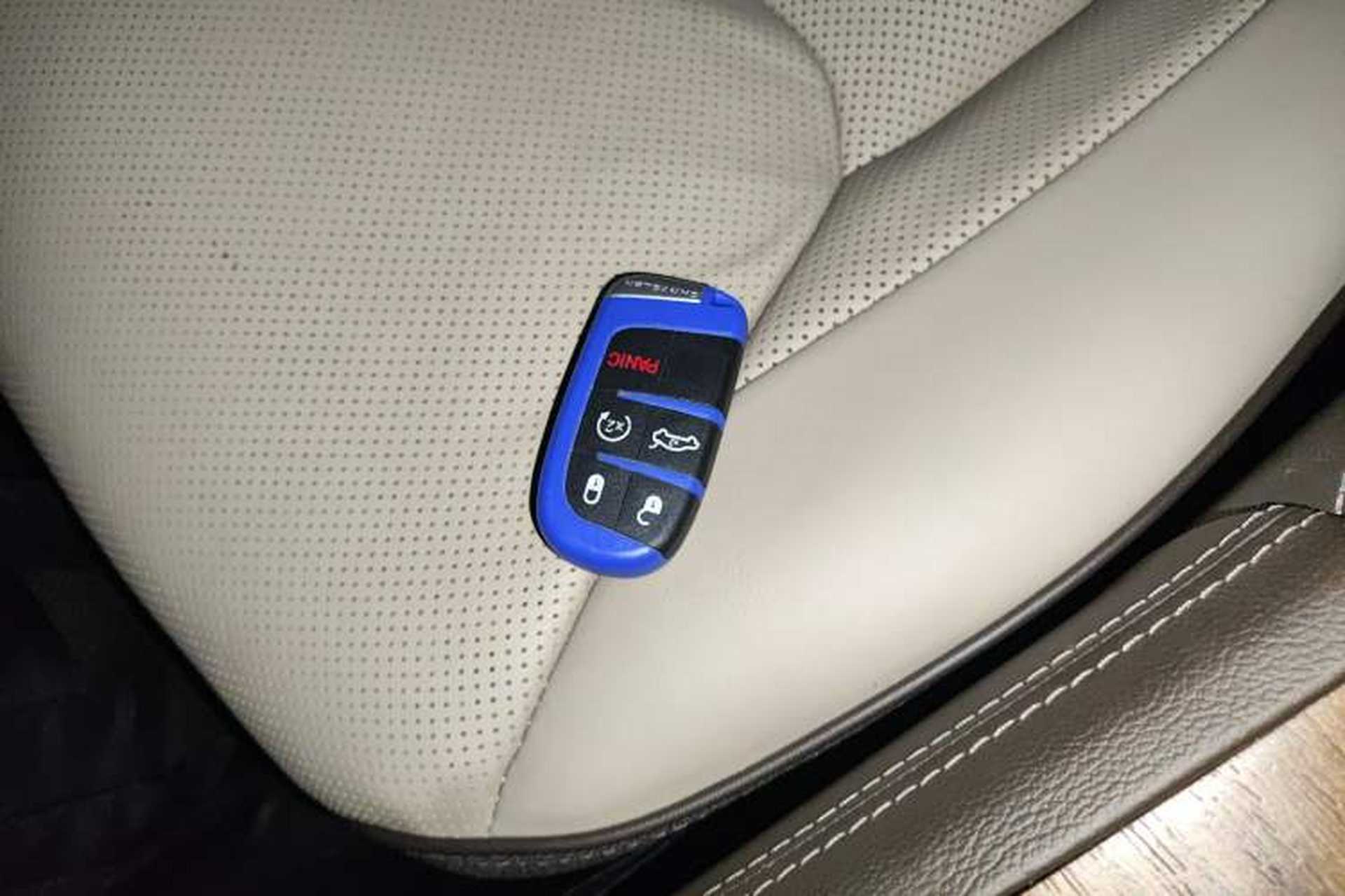Used Chrysler 300C 2013 3.6L Prestige Edition Interior 1