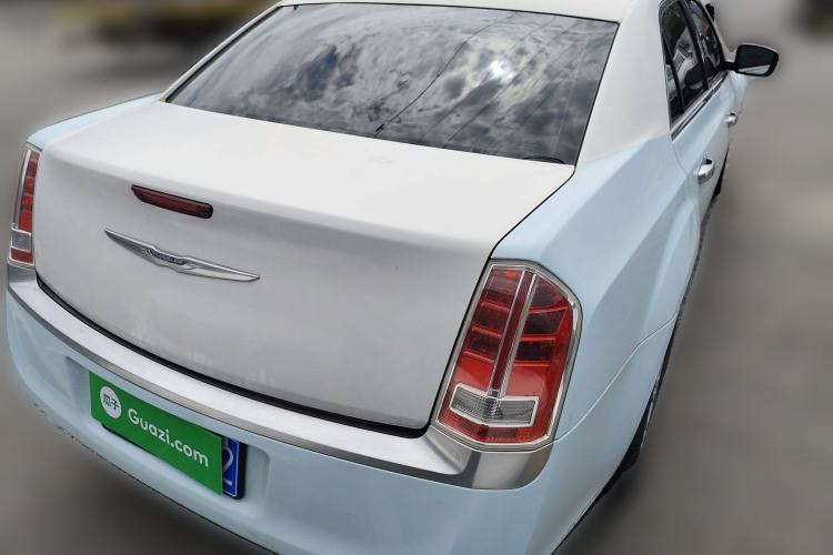 Used Chrysler 300C 2013 3.6L Prestige Edition Rear Right 45 Deg