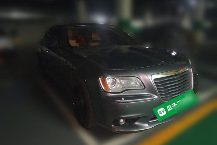 Used Chrysler 300C 2013 3.6L Premium Edition Front Right 45 Deg