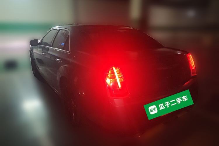 Used Chrysler 300C 2013 3.6L Premium Edition Rear Left 45 Deg