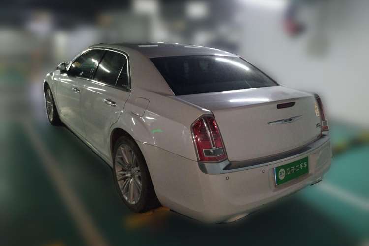 Used Chrysler 300C 2013 3.6L Prestige Edition Rear Left 45 Deg