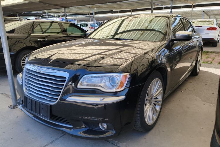 Used Chrysler 300C 2014 3.0L Excellence Edition Guazi used car, China used car export, Used car for sale, Used cars, Cheapest cars for sale