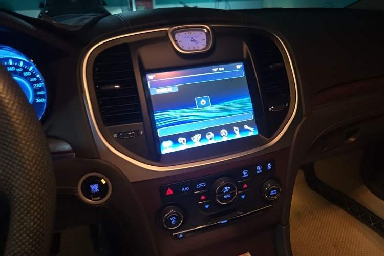 Used Chrysler 300C 2014 3.0L Excellence Edition Audio And AC Panel