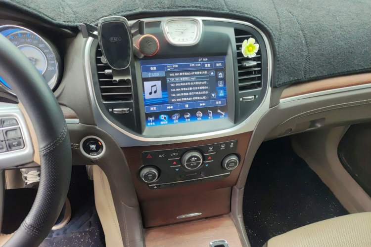 Used Chrysler 300C 2014 3.0L Excellence Edition Audio And AC Panel