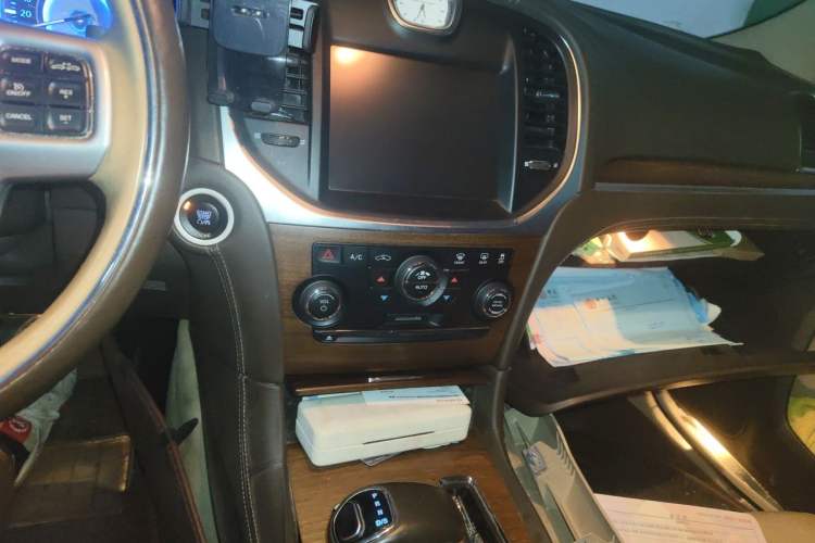Used Chrysler 300C 2014 3.0L Excellence Edition Audio And AC Panel