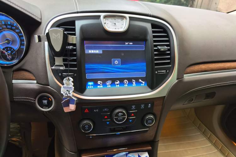 Used Chrysler 300C 2014 3.0L Excellence Edition Audio And AC Panel