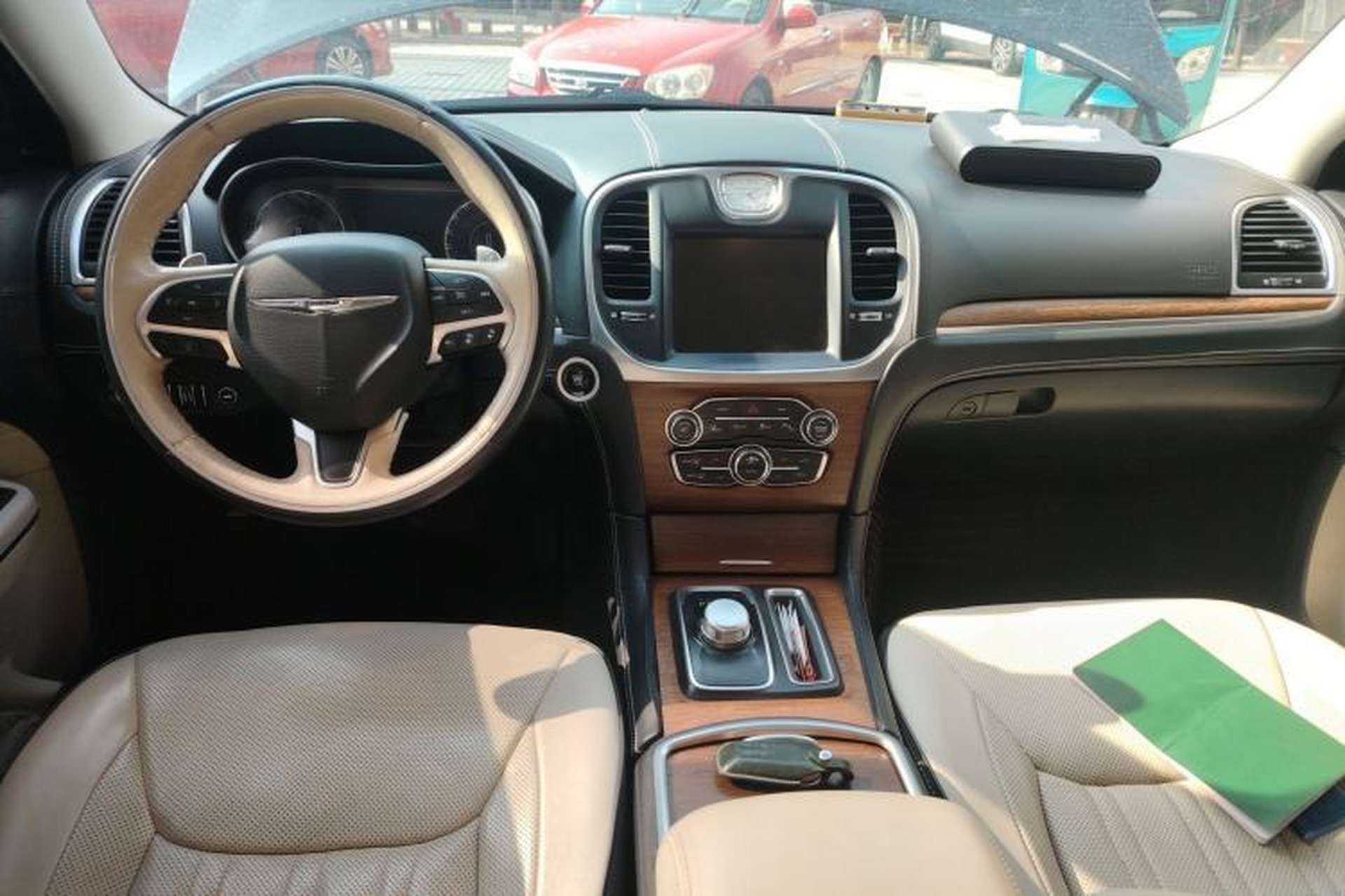 Used Chrysler 300C 2014 3.0L Excellence Edition Center Console
