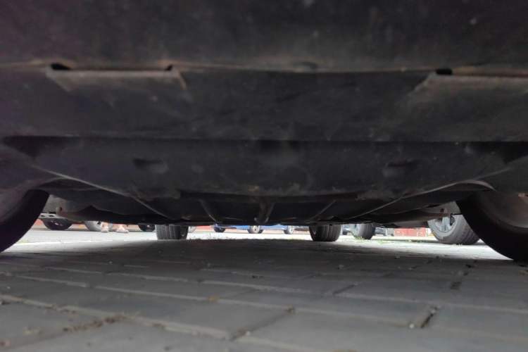 Used Chrysler 300C 2014 3.0L Excellence Edition Chassis Front