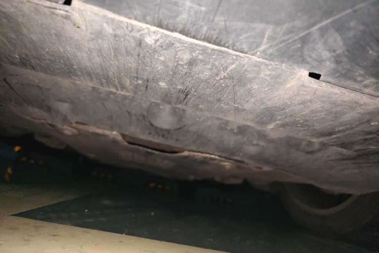 Used Chrysler 300C 2014 3.0L Excellence Edition Chassis Front
