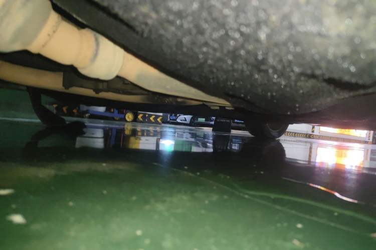 Used Chrysler 300C 2014 3.0L Excellence Edition Chassis Front Left