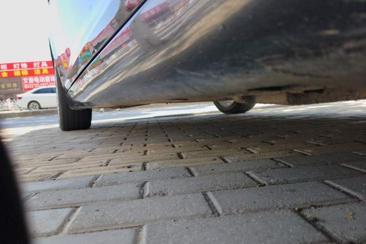 Used Chrysler 300C 2014 3.0L Excellence Edition Chassis Front Right