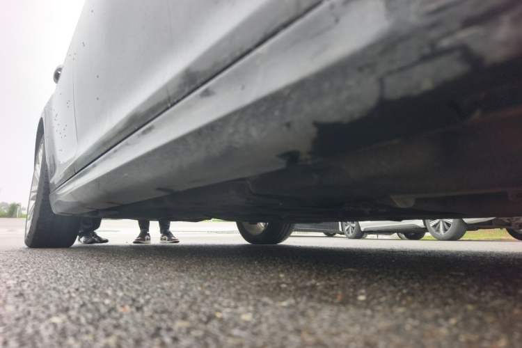 Used Chrysler 300C 2014 3.0L Excellence Edition Chassis Front Right