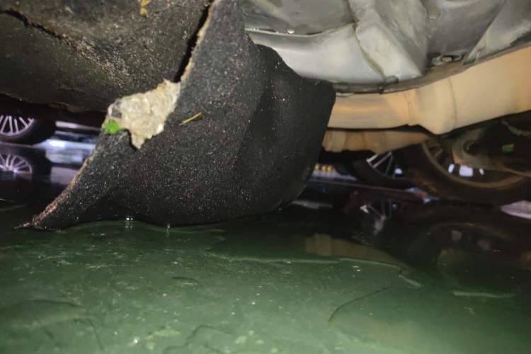 Used Chrysler 300C 2014 3.0L Excellence Edition Chassis Front Right