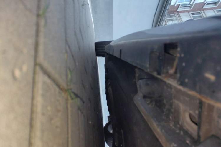 Used Chrysler 300C 2014 3.0L Excellence Edition Chassis Rear Left