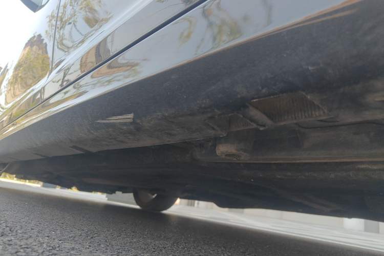 Used Chrysler 300C 2014 3.0L Excellence Edition Chassis Rear Left