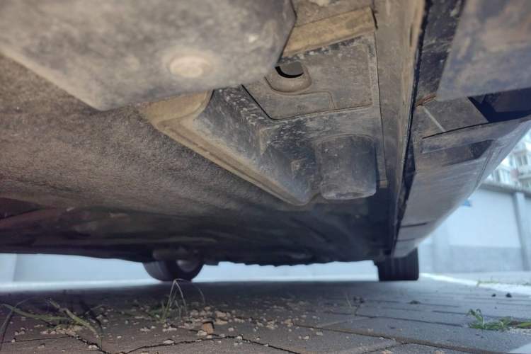 Used Chrysler 300C 2014 3.0L Excellence Edition Chassis Rear Right