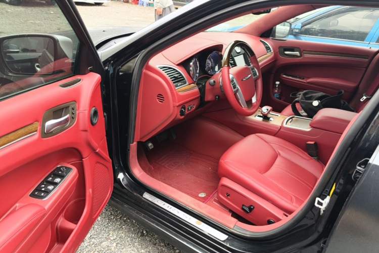 Used Chrysler 300C 2014 3.0L Excellence Edition Driver Seat