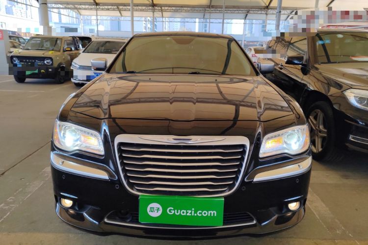 Used Chrysler 300C 2014 3.0L Excellence Edition Exterior 1
