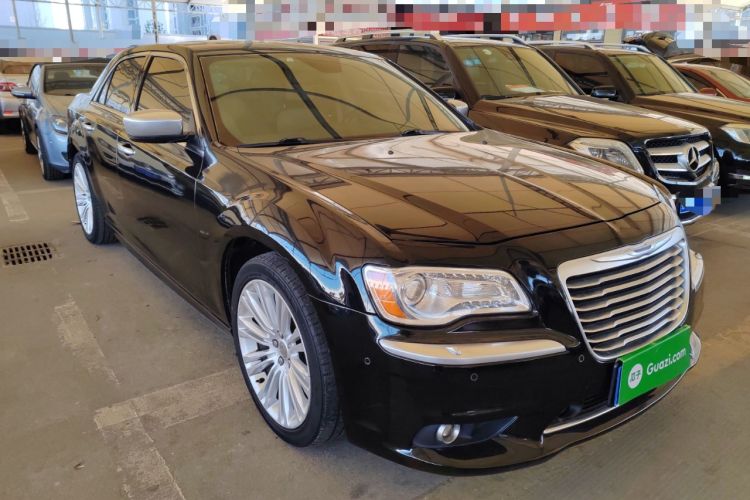 Used Chrysler 300C 2014 3.0L Excellence Edition Exterior 2