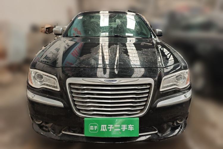 Used Chrysler 300C 2014 3.0L Excellence Edition Front
