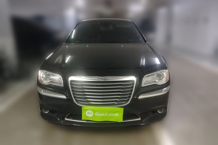 Used Chrysler 300C 2014 3.0L Excellence Edition Front
