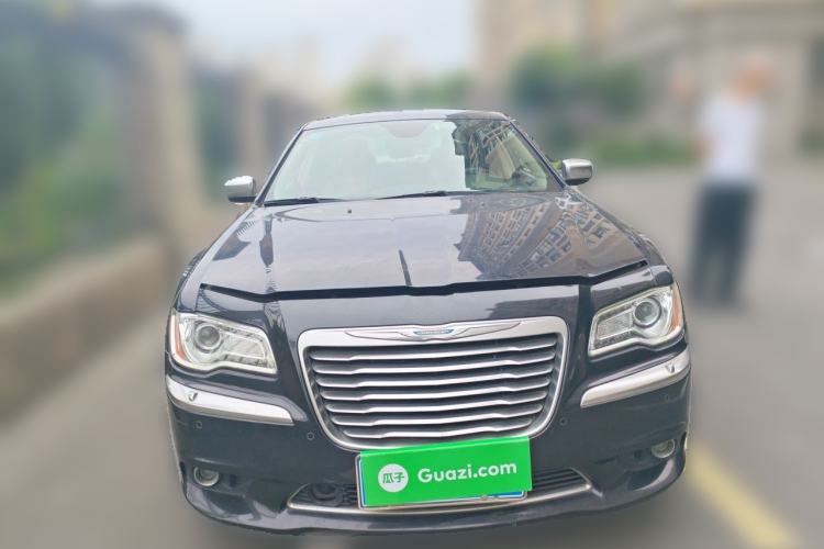 Used Chrysler 300C 2014 3.0L Excellence Edition Front