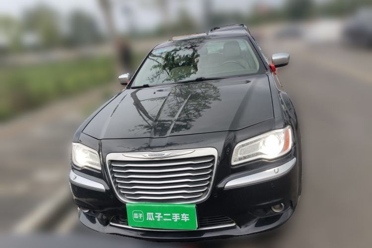 Used Chrysler 300C 2014 3.0L Excellence Edition Front