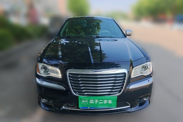 Used Chrysler 300C 2014 3.0L Excellence Edition Front
