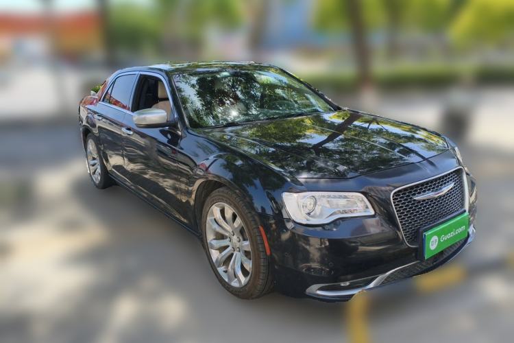 Used Chrysler 300C 2014 3.0L Excellence Edition Front Right 45 Deg