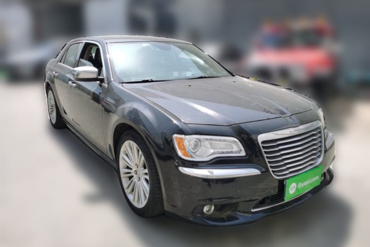Used Chrysler 300C 2014 3.0L Excellence Edition Front Right 45 Deg
