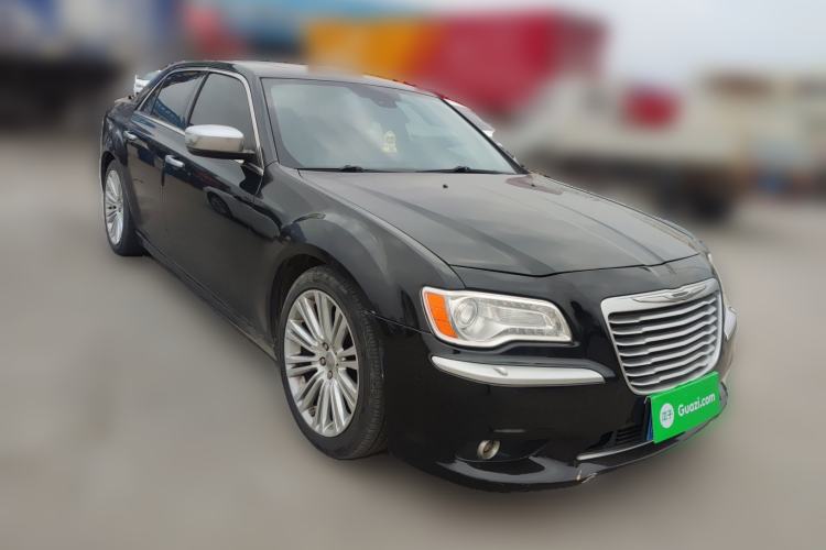 Used Chrysler 300C 2014 3.0L Excellence Edition Front Right 45 Deg