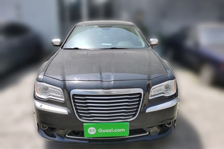 Used Chrysler 300C 2014 3.0L Excellence Edition Front