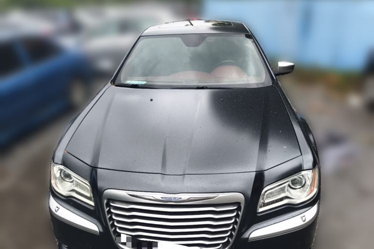 Used Chrysler 300C 2014 3.0L Excellence Edition Front