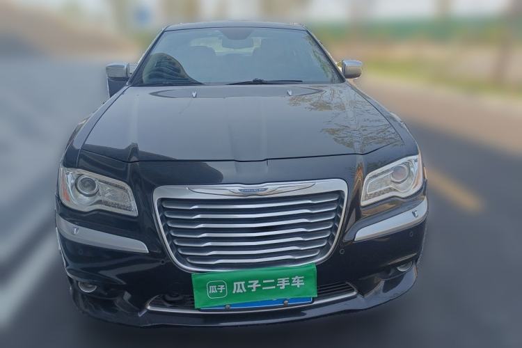 Used Chrysler 300C 2014 3.0L Excellence Edition Front