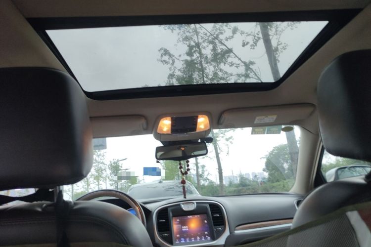 Used Chrysler 300C 2014 3.0L Excellence Edition Headliner