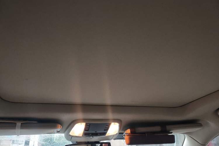 Used Chrysler 300C 2014 3.0L Excellence Edition Headliner