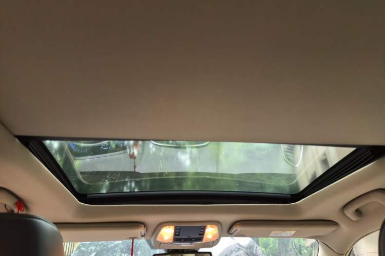 Used Chrysler 300C 2014 3.0L Excellence Edition Headliner