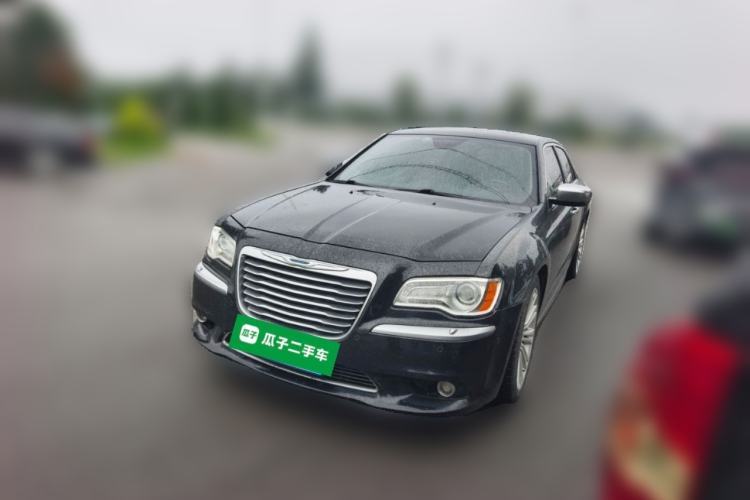 Used Chrysler 300C 2014 3.0L Excellence Edition Guazi used car, China used car export, Used car for sale, Used cars, Cheapest cars for sale