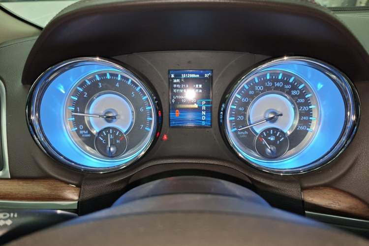 Used Chrysler 300C 2014 3.0L Excellence Edition Instrument Cluster