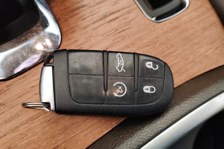 Used Chrysler 300C 2014 3.0L Excellence Edition Interior 1